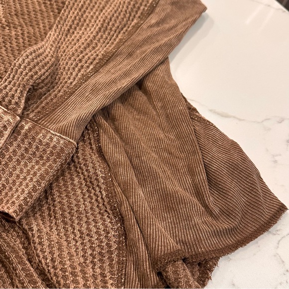 Zenana Thermal Button Down Shirt Womens Size L / XL Brown Cotton Waffle Stretch - Picture 4 of 10